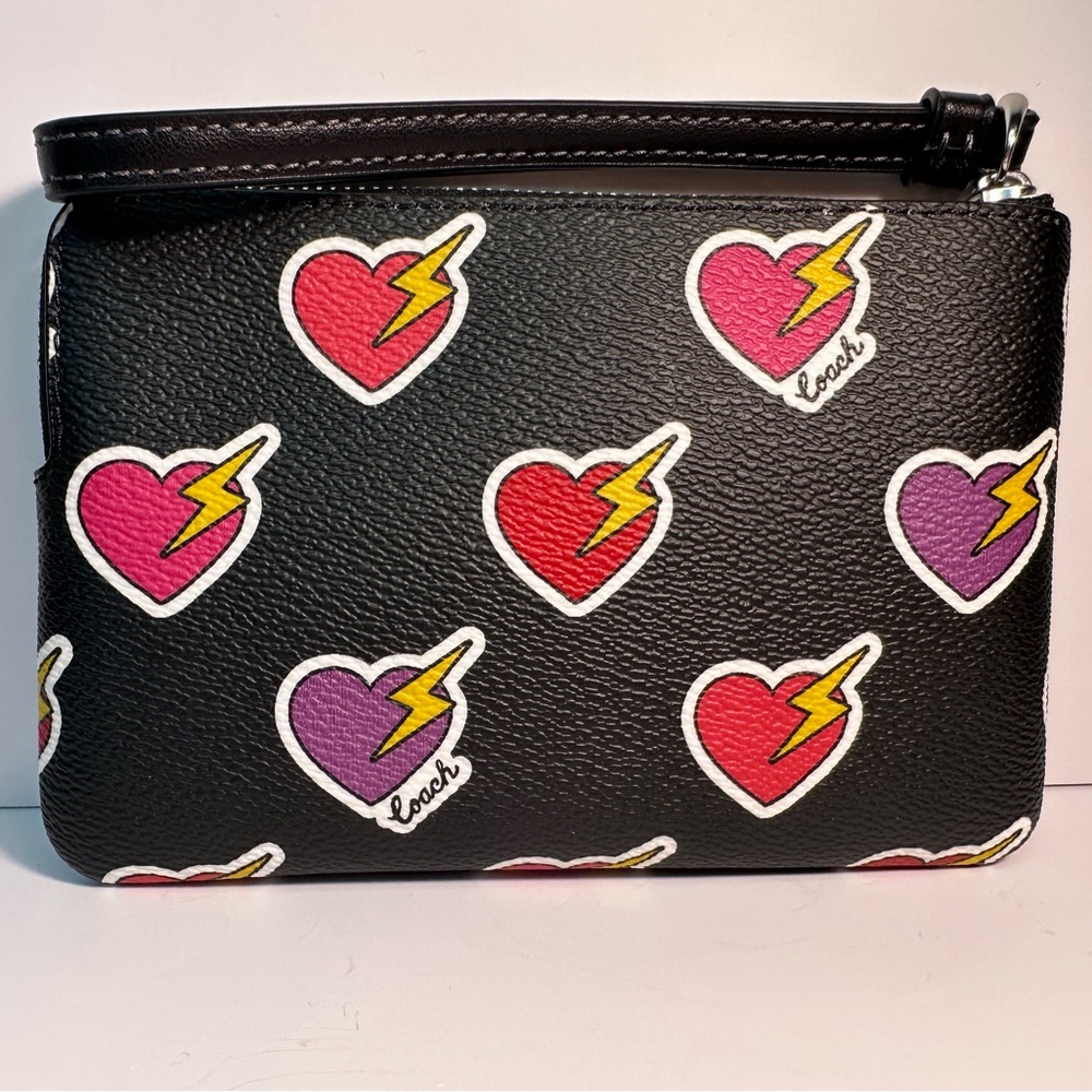 Coach Bolt Heart Wristlet NWT - Picture 4 of 6